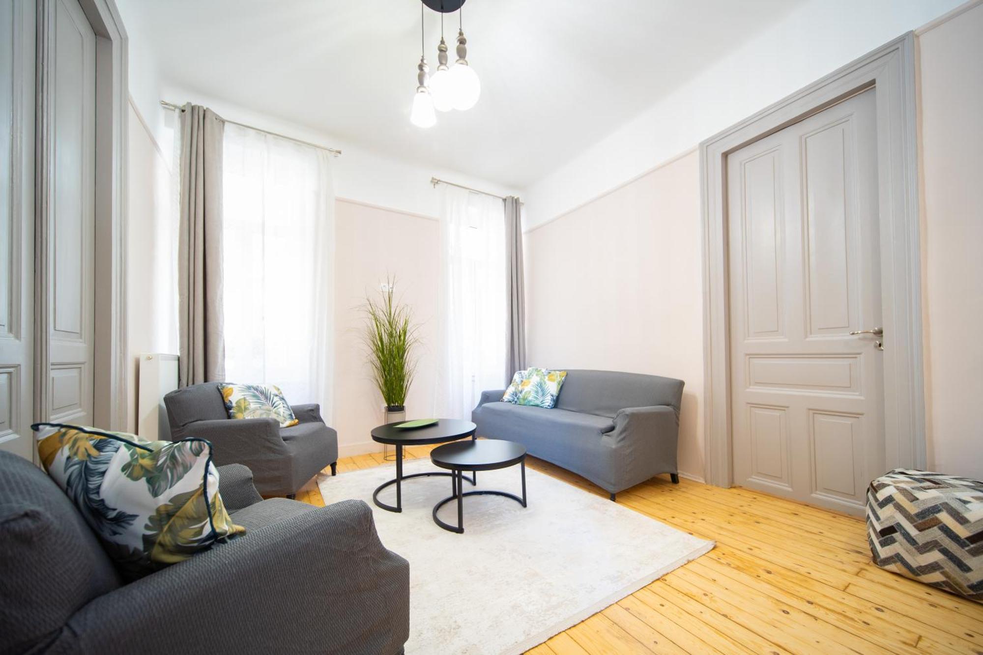 Oikia Tripodon Apartment Athens Exterior photo