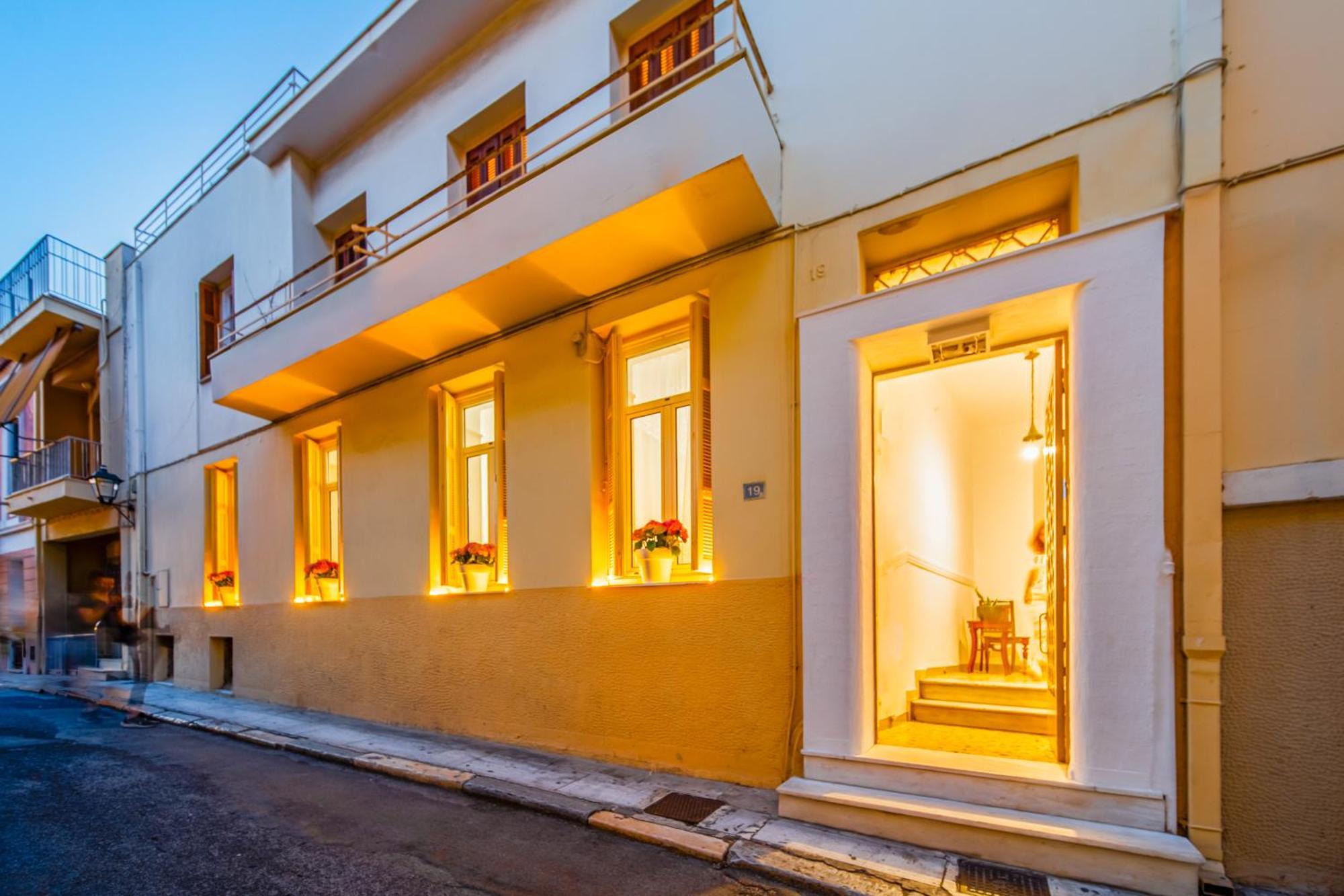 Oikia Tripodon Apartment Athens Exterior photo