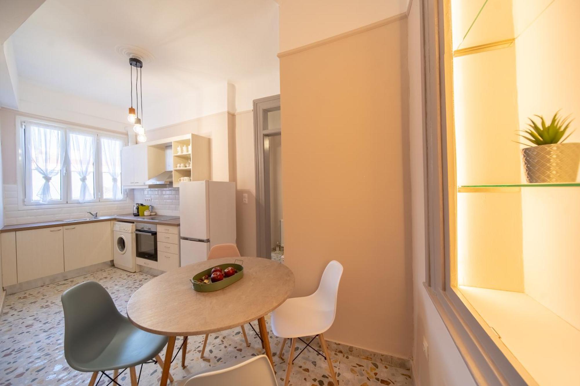 Oikia Tripodon Apartment Athens Exterior photo